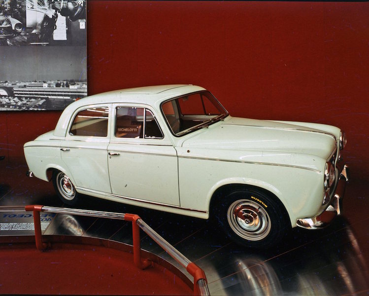 Peugeot :tante novità del passato a Retromobil 2015 Peugeot :tante novità del passato a Retromobil 2015