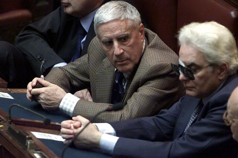 Mattarella: “Ricucirò gli strappi del Paese”. Oggi le dimissioni da giudice Mattarella: “Ricucirò gli strappi del Paese”. Oggi le dimissioni da giudice