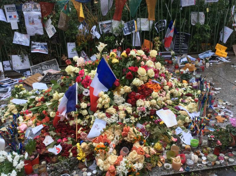 Parigi, il 25 febbraio il prossimo numero di Charlie Hebdo Parigi, il 25 febbraio il prossimo numero di Charlie Hebdo