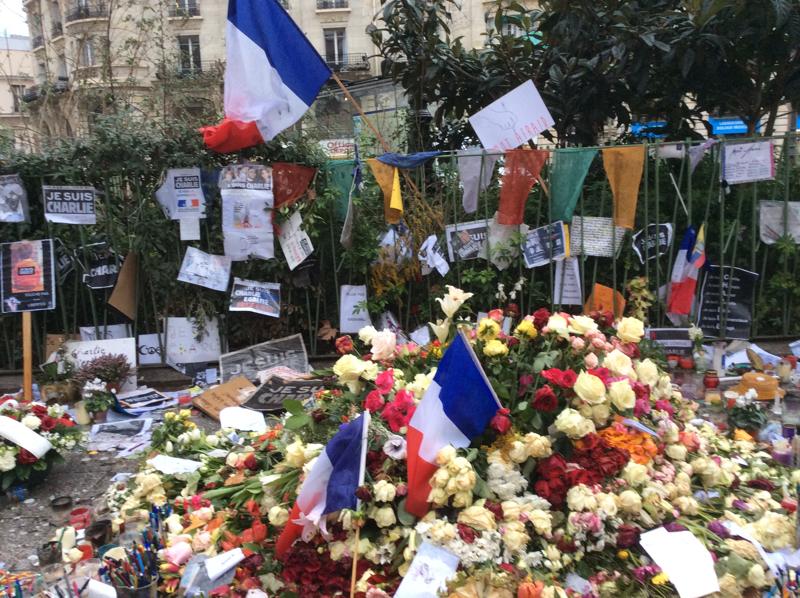Parigi, il 25 febbraio il prossimo numero di Charlie Hebdo Parigi, il 25 febbraio il prossimo numero di Charlie Hebdo