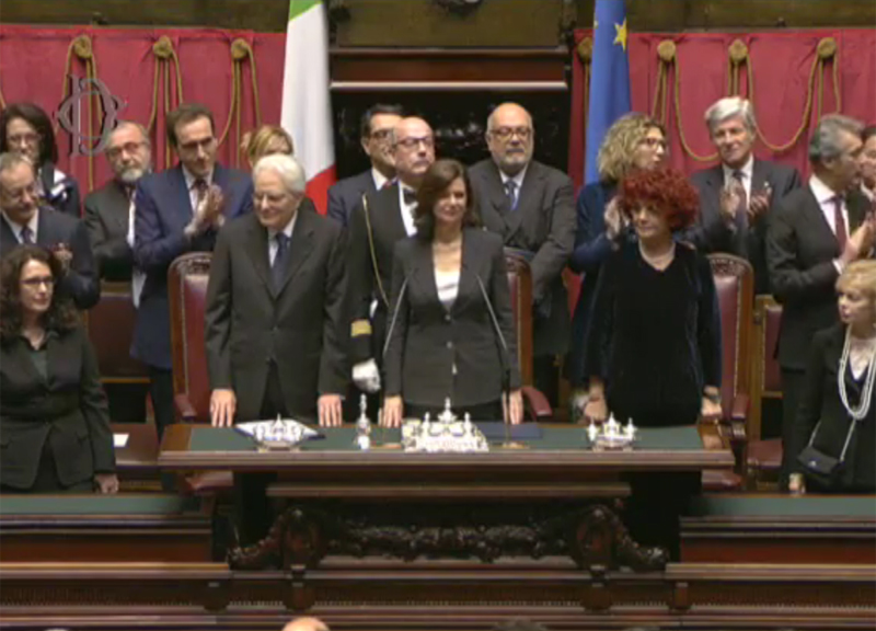 Il giorno di Mattarella: inizia il settennato Il giorno di Mattarella: inizia il settennato