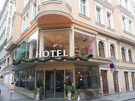 San Valentino/ Romantico weekend a Vienna: ecco la guida