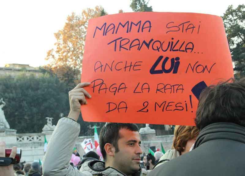 I Forconi ci riprovano: marcetta su Roma. A Montecitorio una carriola di macerie