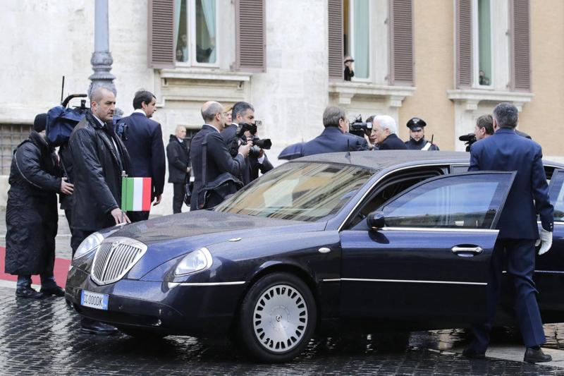 Mattarella, un discorso di 32 minuti. Familiari in tribuna. FOTO-VIDEO Mattarella, un discorso di 32 minuti. Familiari in tribuna. FOTO-VIDEO