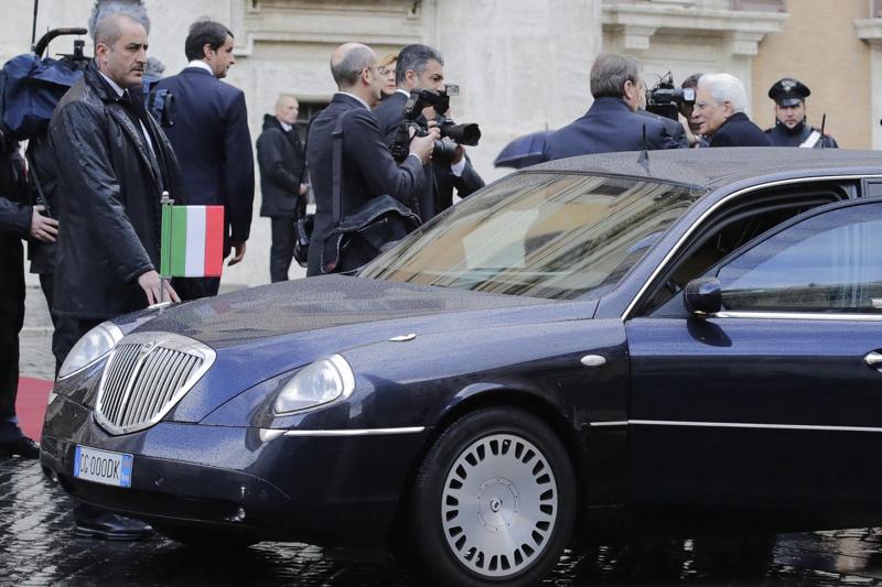 Mattarella, un discorso di 32 minuti. Familiari in tribuna. FOTO-VIDEO Mattarella, un discorso di 32 minuti. Familiari in tribuna. FOTO-VIDEO