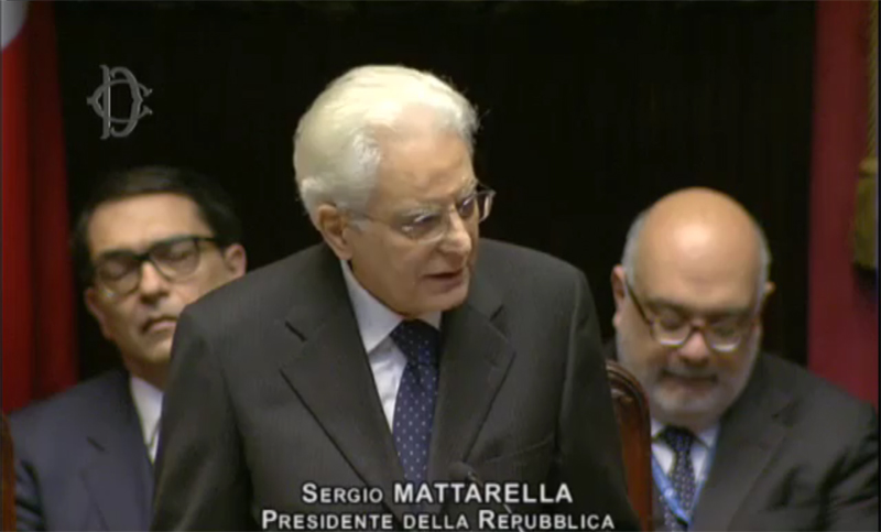Il giorno di Mattarella: inizia il settennato Il giorno di Mattarella: inizia il settennato