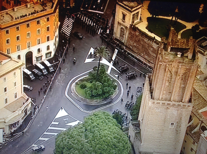 Mattarella, un discorso di 32 minuti. Familiari in tribuna. FOTO-VIDEO Mattarella, un discorso di 32 minuti. Familiari in tribuna. FOTO-VIDEO