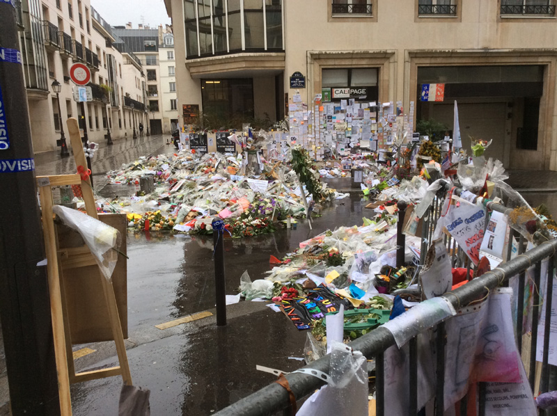 Charlie Hebdo un mese dopo: il reportage di Affaritaliani.it