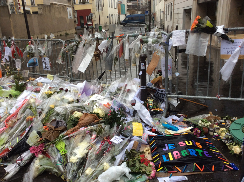 Charlie Hebdo un mese dopo: il reportage di Affaritaliani.it
