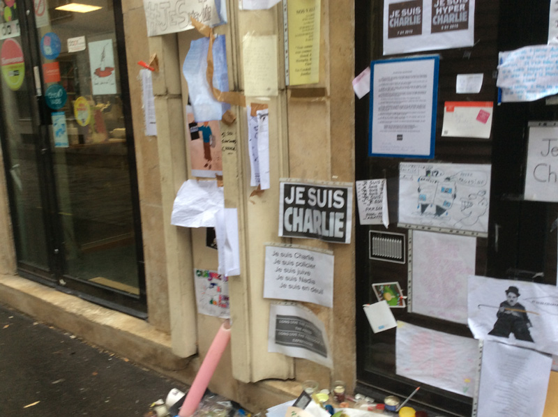 Charlie Hebdo un mese dopo: il reportage di Affaritaliani.it