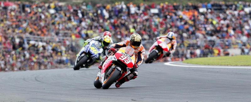 MotoGp, Valentino Rossi insegue Marquez a Sepang MotoGp, Valentino Rossi insegue Marquez a Sepang