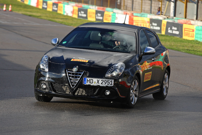 Pirelli: ecco il suo primo “cinturato all season” Pirelli: ecco il suo primo “cinturato all season”