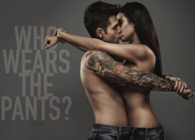 Lo spot è un’intervista visiva. Fedez nuovo testimonial di Sisley