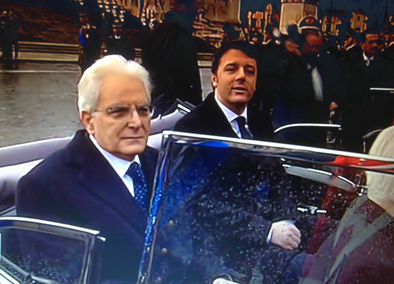 Mattarella a Palermo con volo di linea, visita privata scandalo Mattarella a Palermo con volo di linea, visita privata scandalo