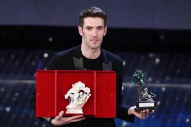 Ascolti Sanremo, l’onda lunga investe la 4° serata: quasi 9,9 mln spettatori