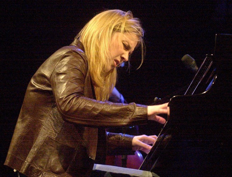 Diana Krall, il nuovo disco in vetta alle classifiche Diana Krall, il nuovo disco in vetta alle classifiche