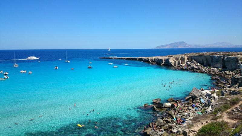 Lampedusa e non solo, le spiagge più belle d’Italia e del mondo. Foto Lampedusa e non solo, le spiagge più belle d’Italia e del mondo. Foto