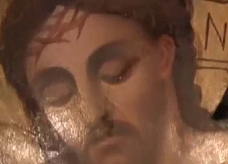 Grecia, miracolo: piange il Cristo del Peloponneso Grecia, miracolo: piange il Cristo del Peloponneso
