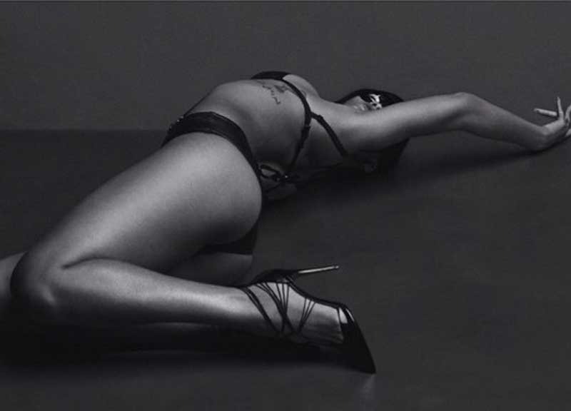Rihanna, foto sadomaso sconvolgono Instagram