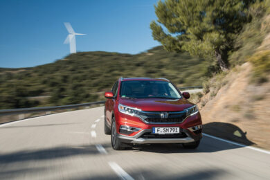 Honda CR-V  nuovo motore e cambio nove rapporti