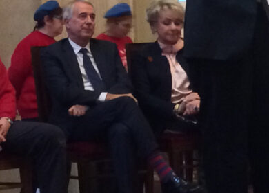 “Censurate il ministro”. Continua la guerra Pisapia-Alfano