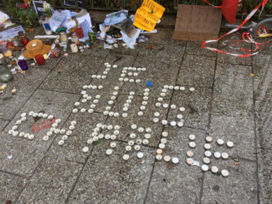 Charlie Hebdo in edicola con il Papa e la Merkel