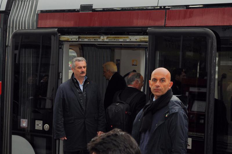 Mattarella style, va a Firenze in treno. E bacchetta i magistrati
