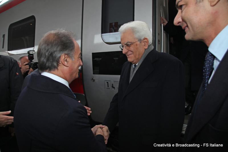 Mattarella style, va a Firenze in treno. E bacchetta i magistrati