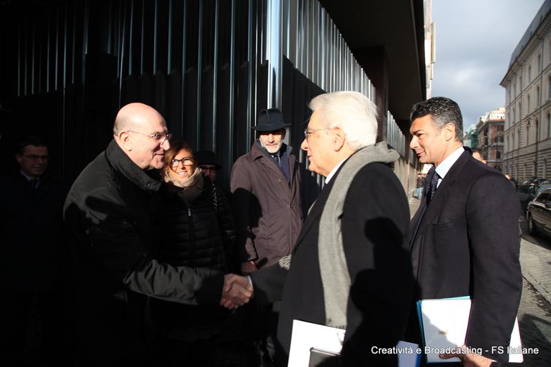 Mattarella style, va a Firenze in treno. E bacchetta i magistrati
