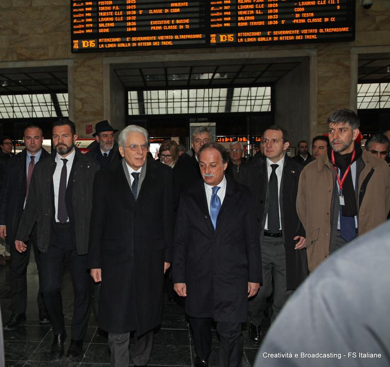 Mattarella style, va a Firenze in treno. E bacchetta i magistrati