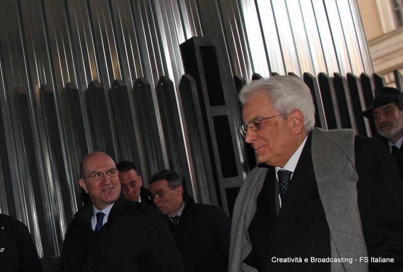 Mattarella style, va a Firenze in treno. E bacchetta i magistrati