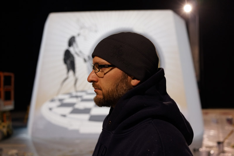 Pirelli, il bilancio 2014 diventa street art