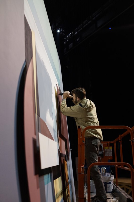 Pirelli, il bilancio 2014 diventa street art