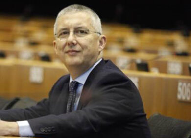 Le primarie sgretolano il Pd a Strasburgo. Dopo Cofferati lascia anche Paolucci