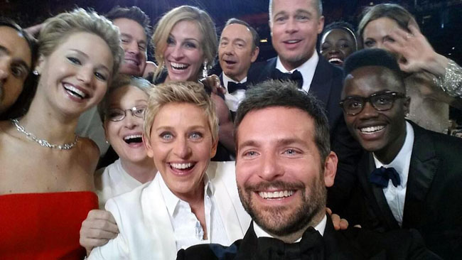Hollywood, Lupita Nyong’o (nuda foto) abito rubato da 150mila dollari Hollywood, Lupita Nyong’o (nuda foto) abito rubato da 150mila dollari