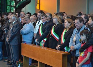 Don Pasquale Silla, cinquat’anni di Divino Amore. La festa al Santuario tra poveri, malati e vip