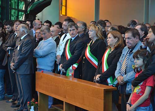 Don Pasquale Silla, cinquat’anni di Divino Amore. La festa al Santuario tra poveri, malati e vip Don Pasquale Silla, cinquat’anni di Divino Amore. La festa al Santuario tra poveri, malati e vip