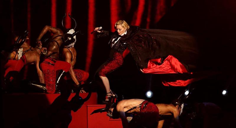 Madonna a Milano a Che tempo che fa (tante fotom belle) Madonna a Milano a Che tempo che fa (tante fotom belle)