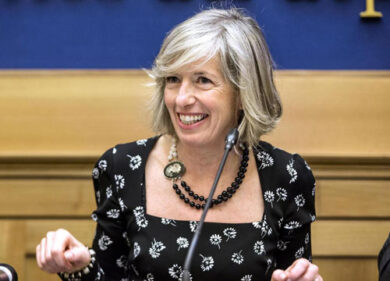 Riforma della scuola, niente decreto. Il ministro Giannini: “Basita”