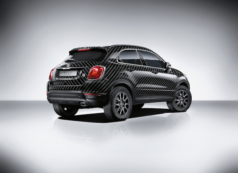 Ginevra 2015: dall’idea di Lapo Elkann nasce la Fiat showcar 500X “Black Tie” Ginevra 2015: dall’idea di Lapo Elkann nasce la Fiat showcar 500X “Black Tie”