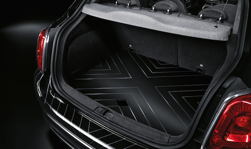 Ginevra 2015: dall’idea di Lapo Elkann nasce la Fiat showcar 500X “Black Tie” Ginevra 2015: dall’idea di Lapo Elkann nasce la Fiat showcar 500X “Black Tie”