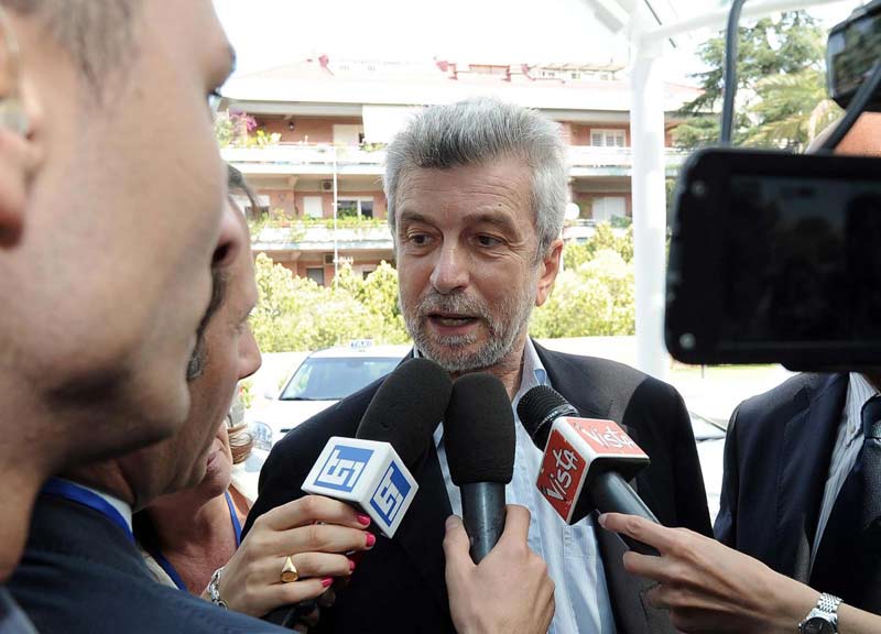 Grillo, il Pd dice sì al dialogo sul reddito di cittadinanza Grillo, il Pd dice sì al dialogo sul reddito di cittadinanza