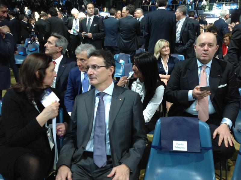 Nuovo logo sulle giacche dei family banker. Mediolanum sceglie l’immagine per il futuro
