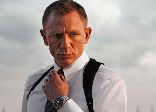 Il vento non ferma James Bond. Craig pronto al tuffo nel Tevere Il vento non ferma James Bond. Craig pronto al tuffo nel Tevere