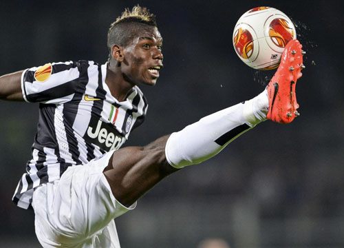 Pogba, Raiola avvisa la Juventus: “Presto dovremo trattare perchè…” Pogba, Raiola avvisa la Juventus: “Presto dovremo trattare perchè…”