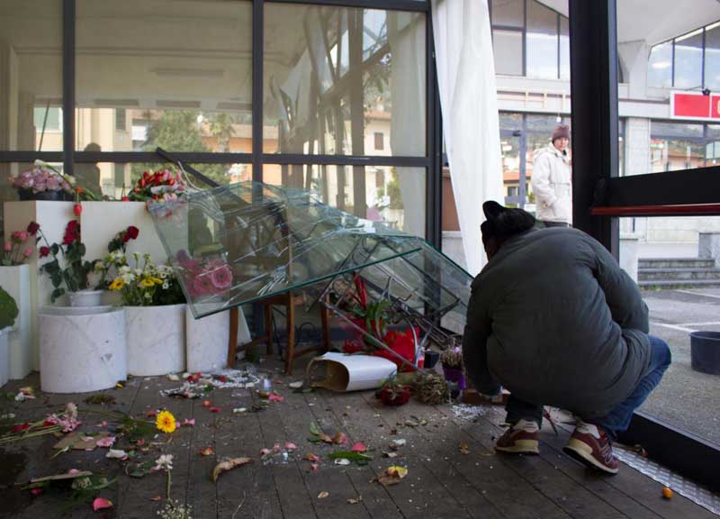 Paura a Teramo, scoppia un metanodotto Paura a Teramo, scoppia un metanodotto