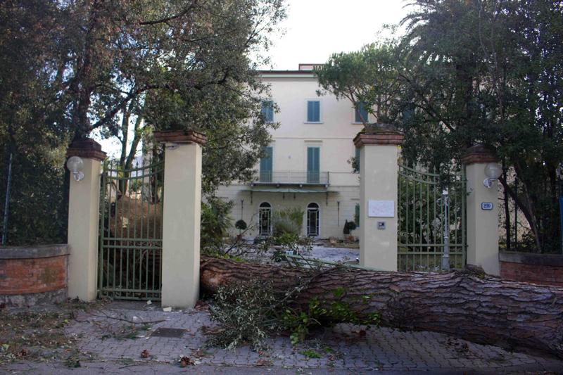 Paura a Teramo, scoppia un metanodotto Paura a Teramo, scoppia un metanodotto
