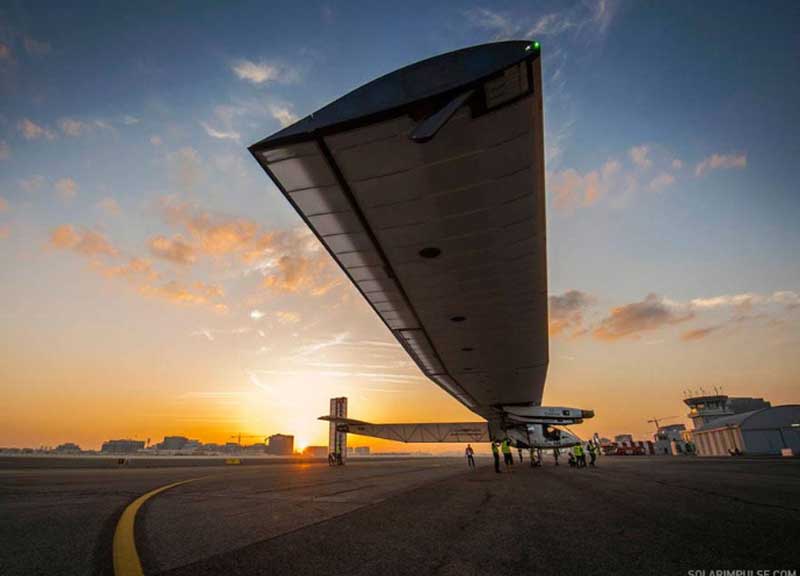 Solar impulse, decolla l’aereo a energia solare che farà il giro del mondo