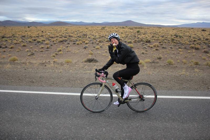 Il giro del mondo in bicicletta: Paola Gianotti compie l’impresa