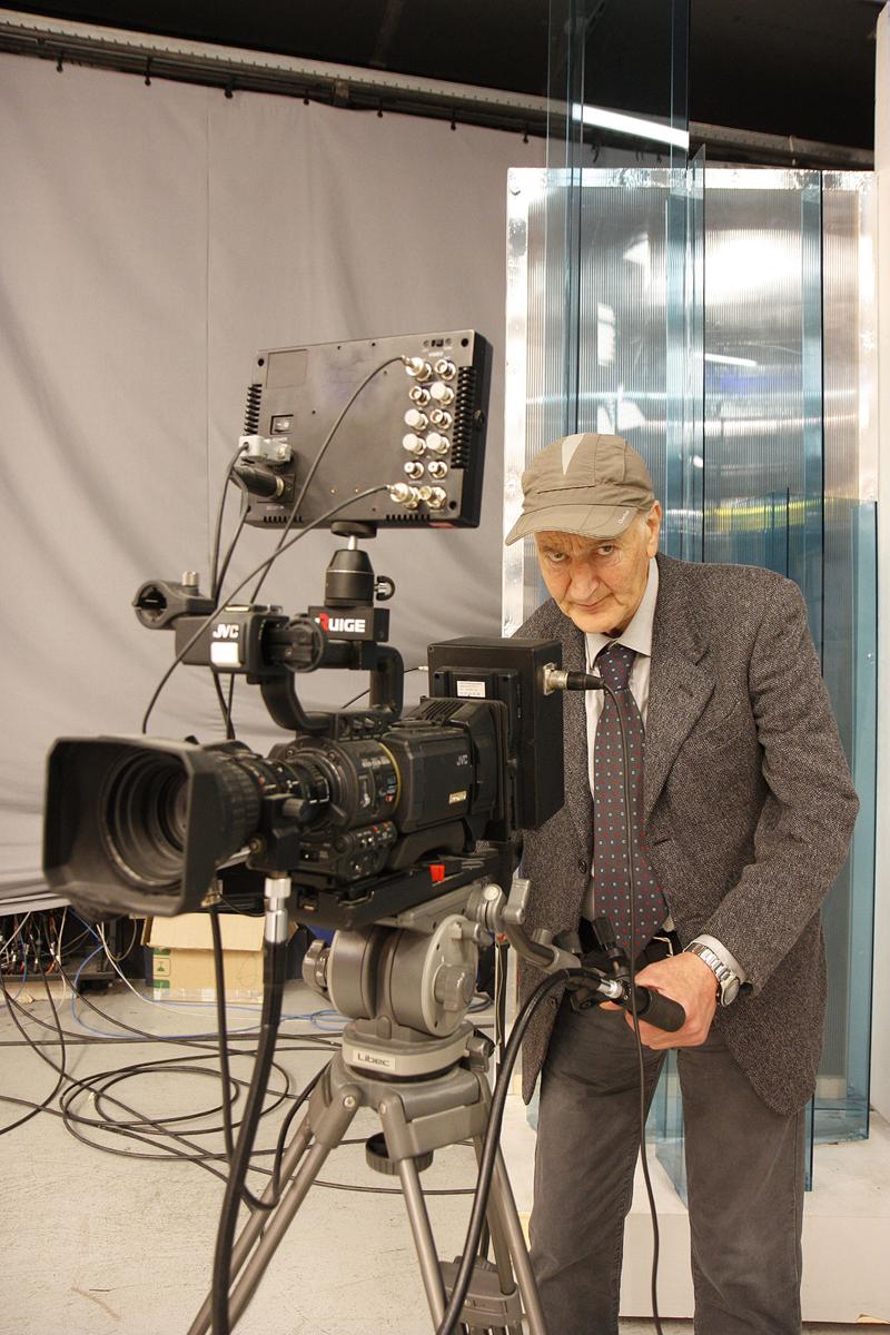 Con il cinema dare voce al disagio sociale Con il cinema dare voce al disagio sociale